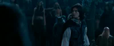 Is there a way down Yeah falling - The Chronicles of Narnia: Prince Caspian