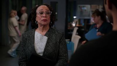 - Is there anything
I need to know - Chicago Med