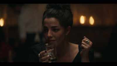 Is there someone? Uh... - Y: The Last Man