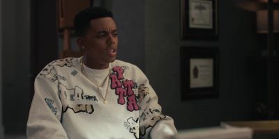- Is there something else
I could help you with? - Bel-Air