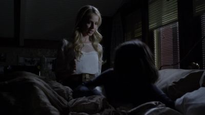 IS THIS WHAT
YOU'RE LOOKING FOR? - Pretty Little Liars