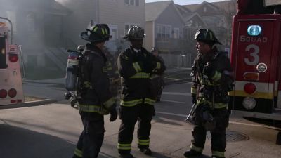 - Is that who I thought it was? - Chicago Fire
