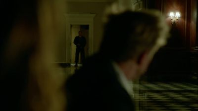 Is that who we're waiting for? - Castle