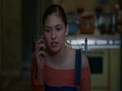 - Is he with you?
- Me? No, why would he be with me? - On My Block