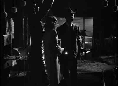 - Is that you?
- Is what me? - Murder, My Sweet