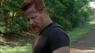 - Is that your blood?
- Yeah. - The Walking Dead
