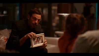 Is this your dad? - Narcos: Mexico