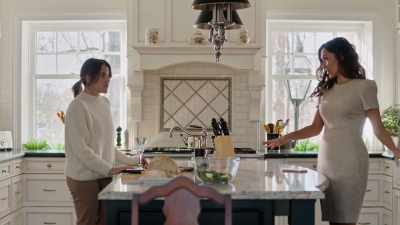 Isabelle never cooked. - Death She Wrote