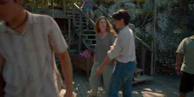 Isela, I thought maybe Allie was with you. - The Mosquito Coast