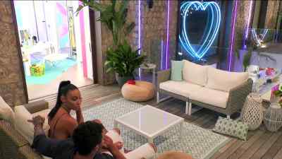 "Islanders, you are hopelessly deadlocked. - Love Island Australia
