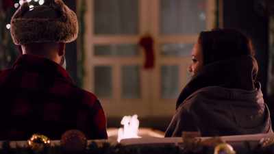 Isn'’t it amazing
seeing Christmas - The Christmas Sitters