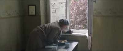 - Isn't it cold enough in here already?
- She's cooking fish again. - Becoming Astrid