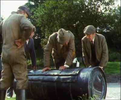 Isn't that comfortable? - Last of the Summer Wine