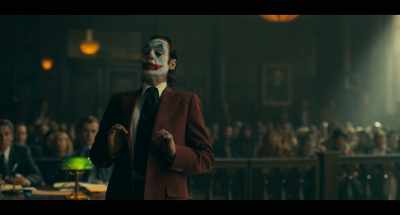 Isn't that convenient,
Mr. Puddles? - Joker: Folie à Deux