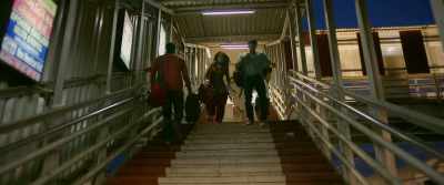 Isn't it time to get to the station?
_ S-kic-k - Ok Jaanu