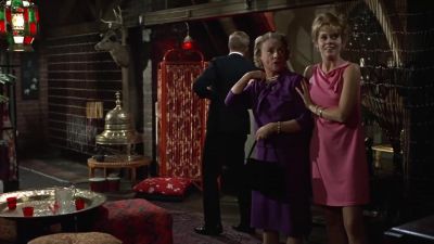 Isn't this wild - Barefoot in the Park