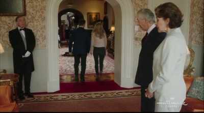 Isso é com os vossos pais. - Royally Ever After