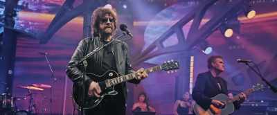 ♪ It was 9:29 ♪ - Jeff Lynne's ELO: Wembley or Bust