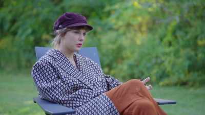 It was a metaphor for celebrity,
but it's also a metaphor - Folklore: The Long Pond Studio Sessions