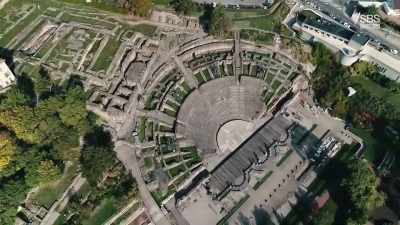 It was a political symbol of Rome, - Roman Megastructures