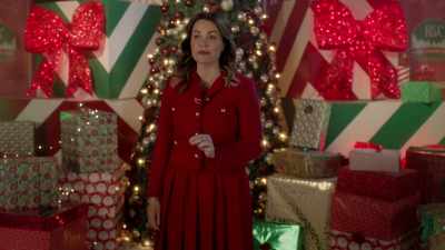 It is a time of year that
means many different things - Ms. Christmas Comes to Town