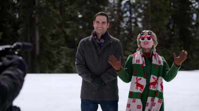 It is a toasty 32 today, folks! - Snowy with a Chance of Christmas