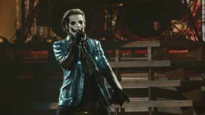 ♪ It ain't always
what it seems ♪ - Ghost: Rite Here Rite Now