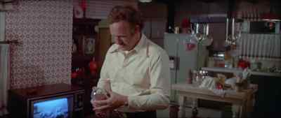 - It ain't gonna sting, is it?
- No. - Prime Cut