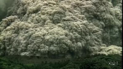 It is an avalanche
of gas and rock - Nova