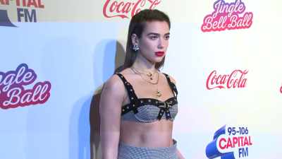 It became her first entry
on the US Billboard Hot 100, - Dua Lipa: Elevating