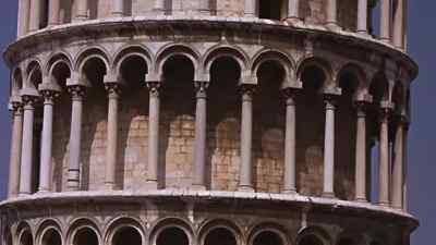It was begun in the year 1173. - Rome Adventure