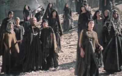"It brings Hector's bond."
- And it comes with Astyanax. - The Trojan Women