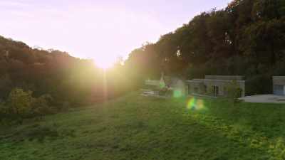 It was built by a man called
Richard Found, - Extraordinary Escapes with Sandi Toksvig