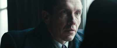 -It can still work out, right?
-If Ritter sees him while we promised... - The Resistance Banker