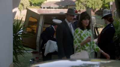 It can't be a murder-suicide,
not if the door was jammed. - Ms Fisher's Modern Murder Mysteries