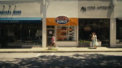 - It can't be. - Mr. Robot