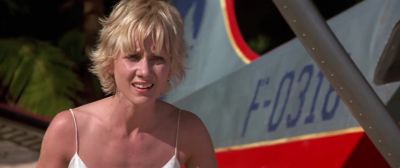 It crumpled the landing gear when we hit - Six Days Seven Nights