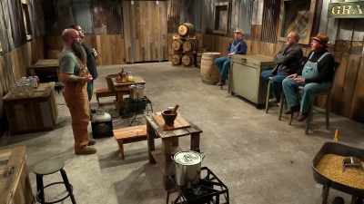 It didn't cloud or hide
your original base flavor - Moonshiners: Master Distiller