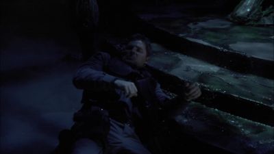 It didn't work on her. - Stargate Atlantis