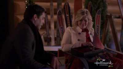 It does. - Christmas at Holly Lodge