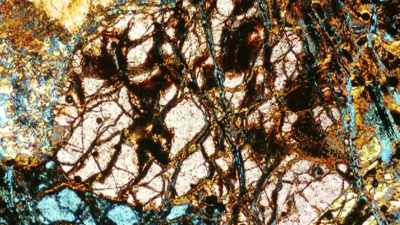 IT DOES SHOW A VERY,
VERY WEAK MAGNETIC EFFECT. - Strange Evidence