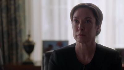 It doesn't have to be
such a snake pit, Elizabeth-- - Homeland