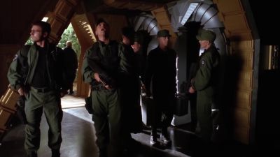 It doesn't look so bad. - Stargate SG-1