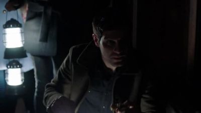 It doesn't look like
anybody's been here for years. - Grimm