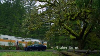 It doesn't look like he's home. - Grimm
