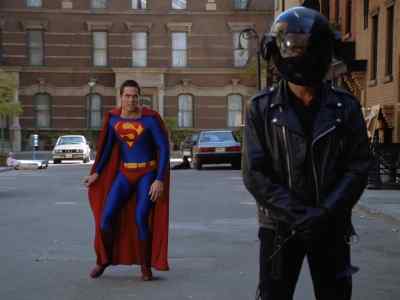 - It ends here.
- How right you are. - Lois & Clark: The New Adventures of Superman