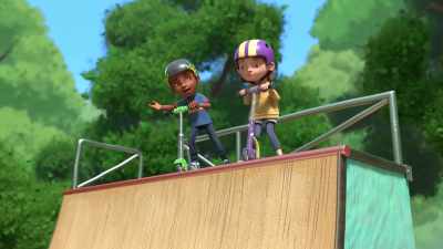 It feels amazing to drop
into the half-pipe on your scooter - The Adventures of Paddington