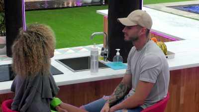 IT FEELS GOOD, BUT I WANT
SOMETHING DEEP. - Love Island