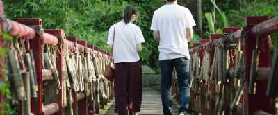 It feels really strange. - You Are the Apple of My Eye