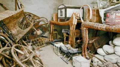 It was filled with thousands
of treasures. - Tutankhamun: Secrets of the Tomb